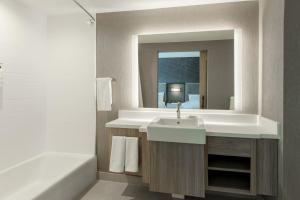 Koupelna v ubytování SpringHill Suites by Marriott Chester