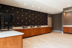 Kuchyň nebo kuchyňský kout v ubytování SpringHill Suites by Marriott Chester