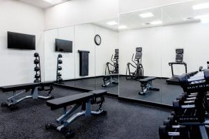 Fitness centrum a/nebo fitness zařízení v ubytování SpringHill Suites by Marriott Chester