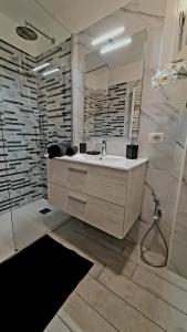 A bathroom at Casa Melina 1