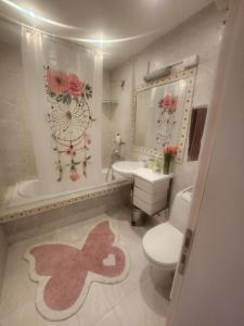 A bathroom at La Hasienda de Isabela Még 21 kép