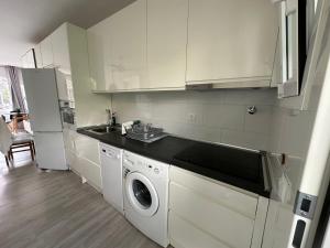 Kuchyň nebo kuchyňský kout v ubytování Piso Los Pacos