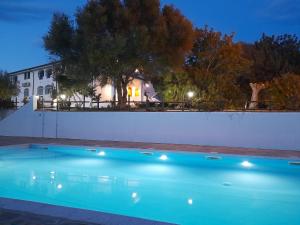 Bazén v ubytovaní Agriturismo Palas De Serra Country Resort alebo v jeho blízkosti
