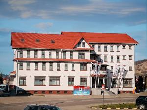 Foto de la galeria de Hotel Simeria a Gura Humorului 36 fotos més