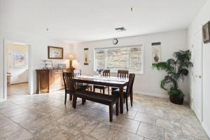 Foto dalla galleria di The Big Sky a Pearblossom