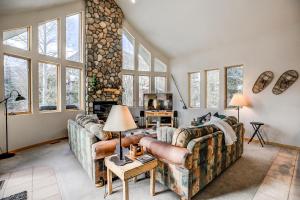 Khu vực ghế ngồi tại Windflower Retreat: Beautiful Dog Friendly Home