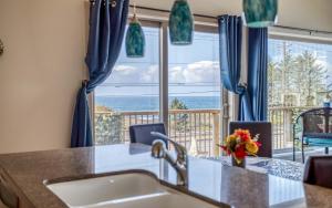 Φωτογραφία από το άλμπουμ του Pirates Cove View σε Depoe Bay