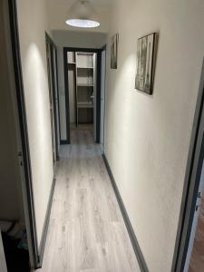 Fotografia z galérie ubytovania Appartement T3 -Très Proche du Circuit des 24H du Mans v destinácii Le Mans + 1 fotografia
