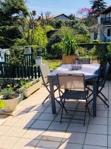 Zdjęcie z galerii obiektu La terrasse à Erromardie w mieście Saint-Jean-de-Luz