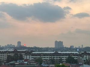Vista generica su Manila o vista sulla città dall'interno dell'ostello