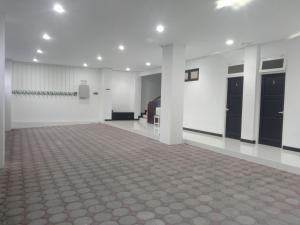 Fotografie z fotogalerie ubytování Urbanview Badran Residence Syariah Manahan v destinaci Solo