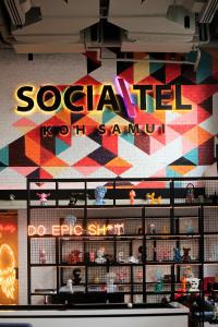 Certifikát, hodnocení, plakát nebo jiný dokument vystavený v ubytování SocialTel Koh Samui