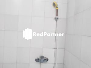 PemalangにあるRiyani Residence At Jalan Ahmad Yani Pemalang Mitra RedDoorzのギャラリーの写真