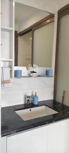 Foto de la galeria de Skyhouse BSD 2 Bedroom & Studio Apartments - Perfect for ICE BSD Events a Cilenggang