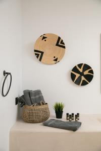 Naxos green Village hotel客房内的一张或多张床位