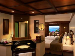 ห้องน้ำของ The Leela Kovalam, A Raviz Hotel