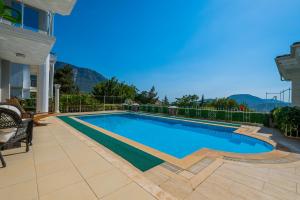 Bazén v ubytování Private Pool Villa for 8 People in Fethiye, Ölüdeniz - AWZ 203 nebo v jeho okolí