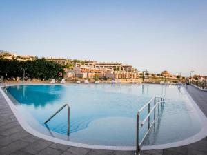 The swimming pool at or close to Sol Paraiso