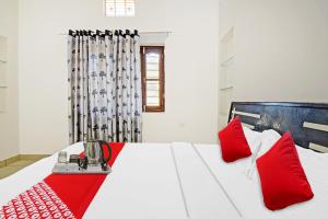 Φωτογραφία από το άλμπουμ του Hotel O 4 Seasons σε Thūr