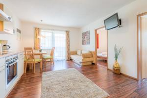 Kuchyňa alebo kuchynka v ubytovaní Alpenjuwel Appartements