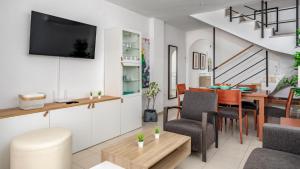 Posezení v ubytování Amazing Seaviw apartment BBQ Ramada res Mijas
