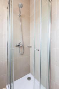 Koupelna v ubytování Perfect Seaview Penthouse + 17 fotografií