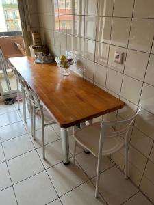 Fotografia z galérie ubytovania Chambre privée avec terrasse au port de Nice v destinácii Nice