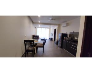 Кухня или мини-кухня в Aarju Luxurious Stay Calangute
