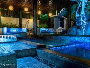 Bazén v ubytování Oxville Hotel nebo v jeho okolí