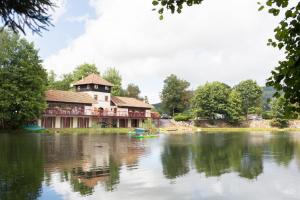 Příroda nedaleko luxury tent