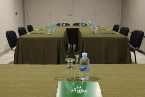 The business area and/or conference room at Hotel Jardí Apartaments