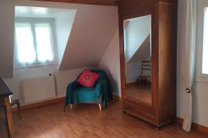 Posteľ alebo postele v izbe v ubytovaní Maison de montagne au calme avec cheminée