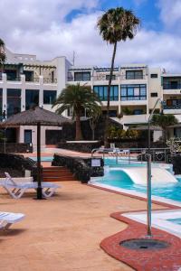 Zdjęcie z galerii obiektu vivienda Vacacional AUDREY en playa roca w Costa Teguise