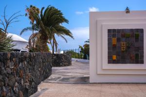 Zdjęcie z galerii obiektu vivienda Vacacional AUDREY en playa roca w Costa Teguise +11 zdjęć