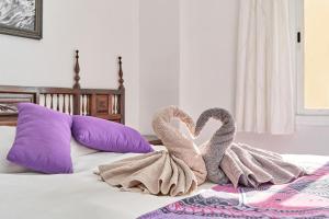 A bed or beds in a room at Apartment in Algarrobo Costa