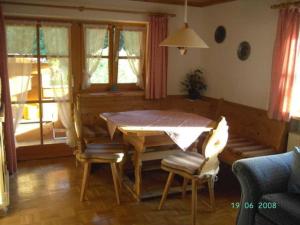 Posezení v ubytování Ferienwohnung Regauer