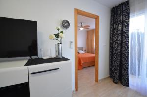 Posteľ alebo postele v izbe v ubytovaní Schöne Wohnung mit Pool , Wi-Fi und privat Garage