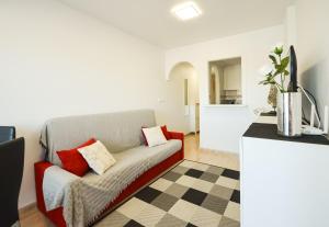 Posedenie v ubytovaní Schöne Wohnung mit Pool , Wi-Fi und privat Garage