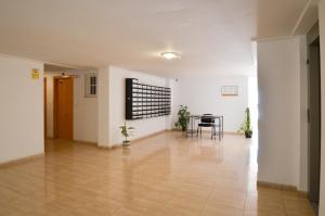 Fotografia z galérie ubytovania Schöne Wohnung mit Pool , Wi-Fi und privat Garage v destinácii Torrevieja