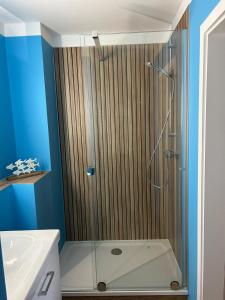 Phòng tắm tại Traveblick, 3 Zimmer Wohnung 65