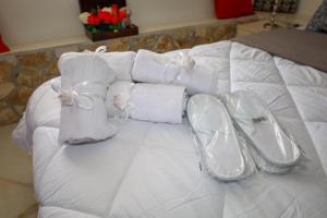 Un pat sau paturi într-o cameră la GOLDEN MOON