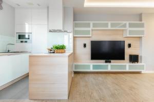 Fotografia z galérie ubytovania Apartament Jana Kazimierza 47 - 2 sypialnie, 70m2, Balkon, Parking, WI-FI vo Varšave