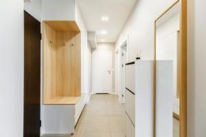 Fotografia z galérie ubytovania Apartament Jana Kazimierza 47 - 2 sypialnie, 70m2, Balkon, Parking, WI-FI vo Varšave