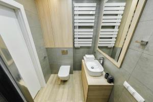 Fotografia z galérie ubytovania Apartament Jana Kazimierza 47 - 2 sypialnie, 70m2, Balkon, Parking, WI-FI vo Varšave