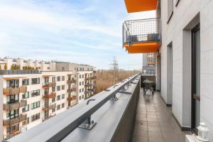 Fotografia z galérie ubytovania Apartament Jana Kazimierza 47 - 2 sypialnie, 70m2, Balkon, Parking, WI-FI vo Varšave