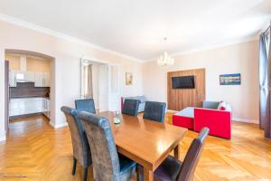 Posedenie v ubytovaní Imperial Apartments Schönbrunn - Contactless Check-In