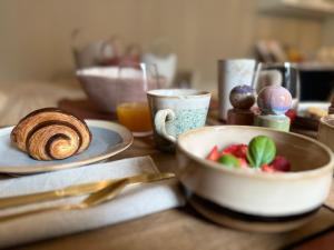 Jedlo v ubytovaní bed & breakfast alebo blízkom okolí