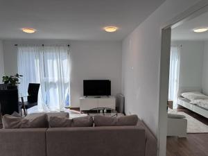 Μια τηλεόραση ή/και κέντρο ψυχαγωγίας στο Exklusives Apartment für 5 Personen in der Nähe von Frankfurt