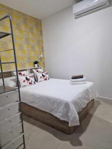 Posteľ alebo postele v izbe v ubytovaní Moderno apartamento 2 junto a Calle Mármoles