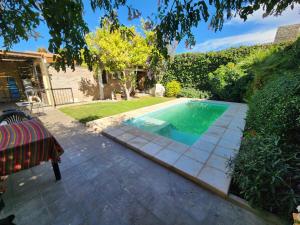 La alberca dentro o cerca de Casa Barrio Cooperativo Villa Maria